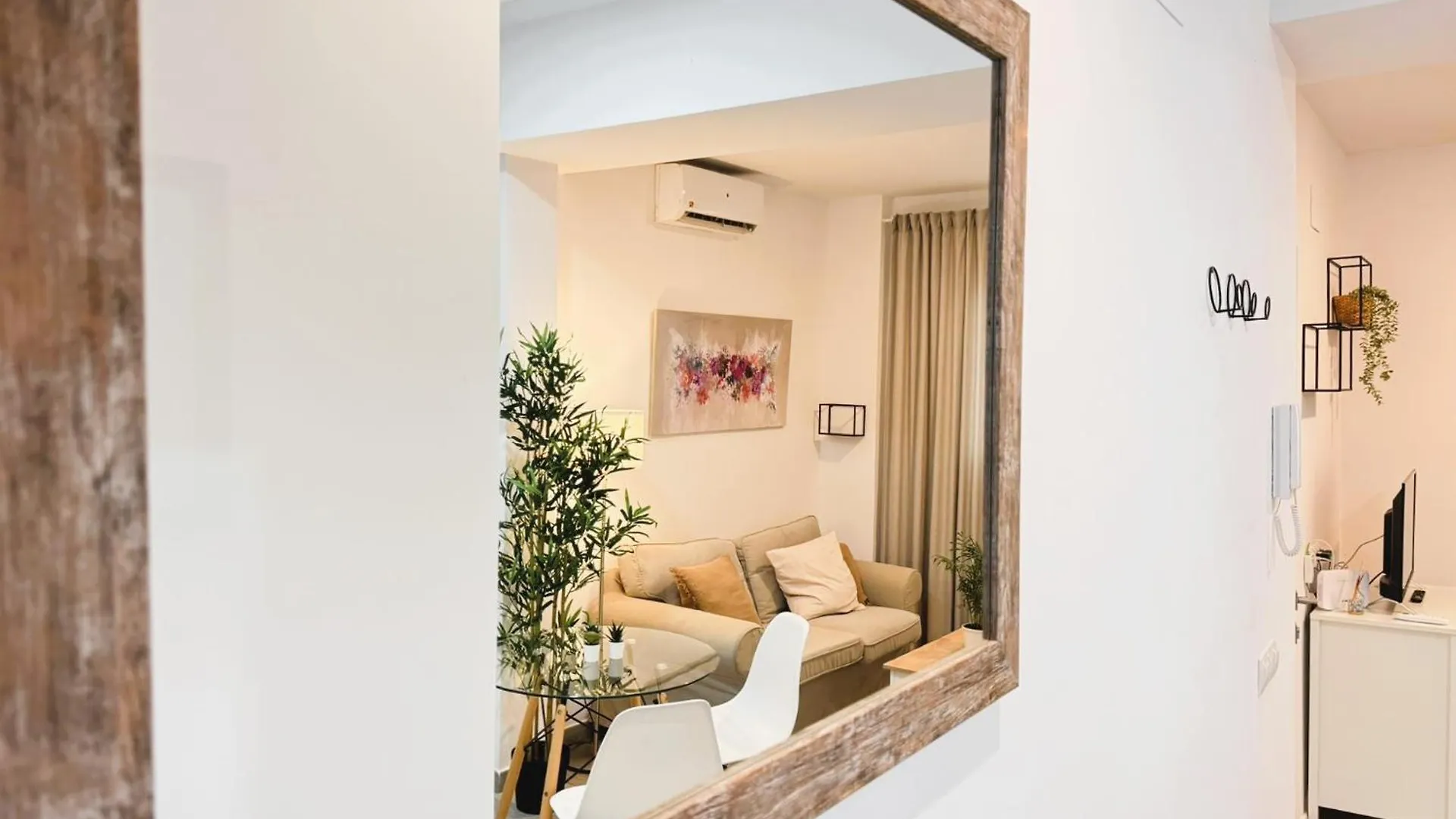 Cosy Apartment Close To City Center Seville 0*,  Spain